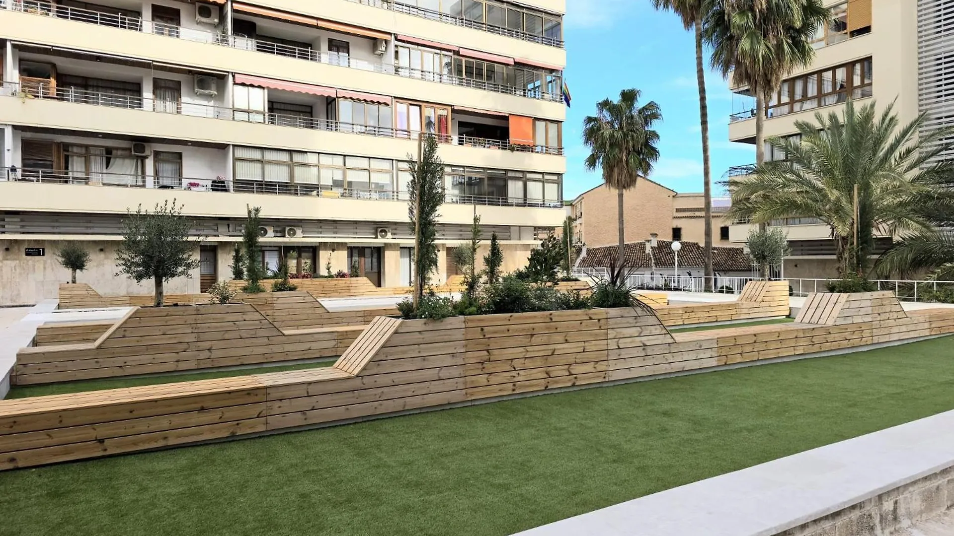 Lejlighed Nogalera Rainbow 2-Bedroom Apartment, Pool And Parking By Namaste Elite Torremolinos