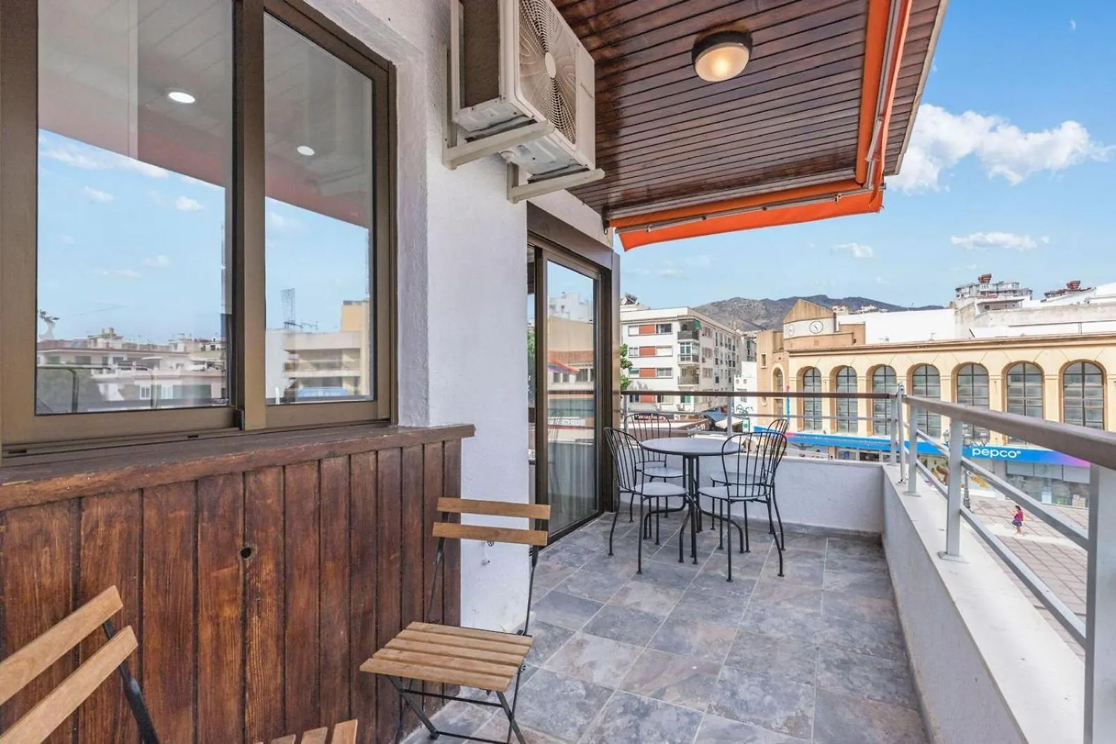 Nogalera Rainbow 2-Bedroom Apartment, Pool And Parking By Namaste Elite Torremolinos Apartment