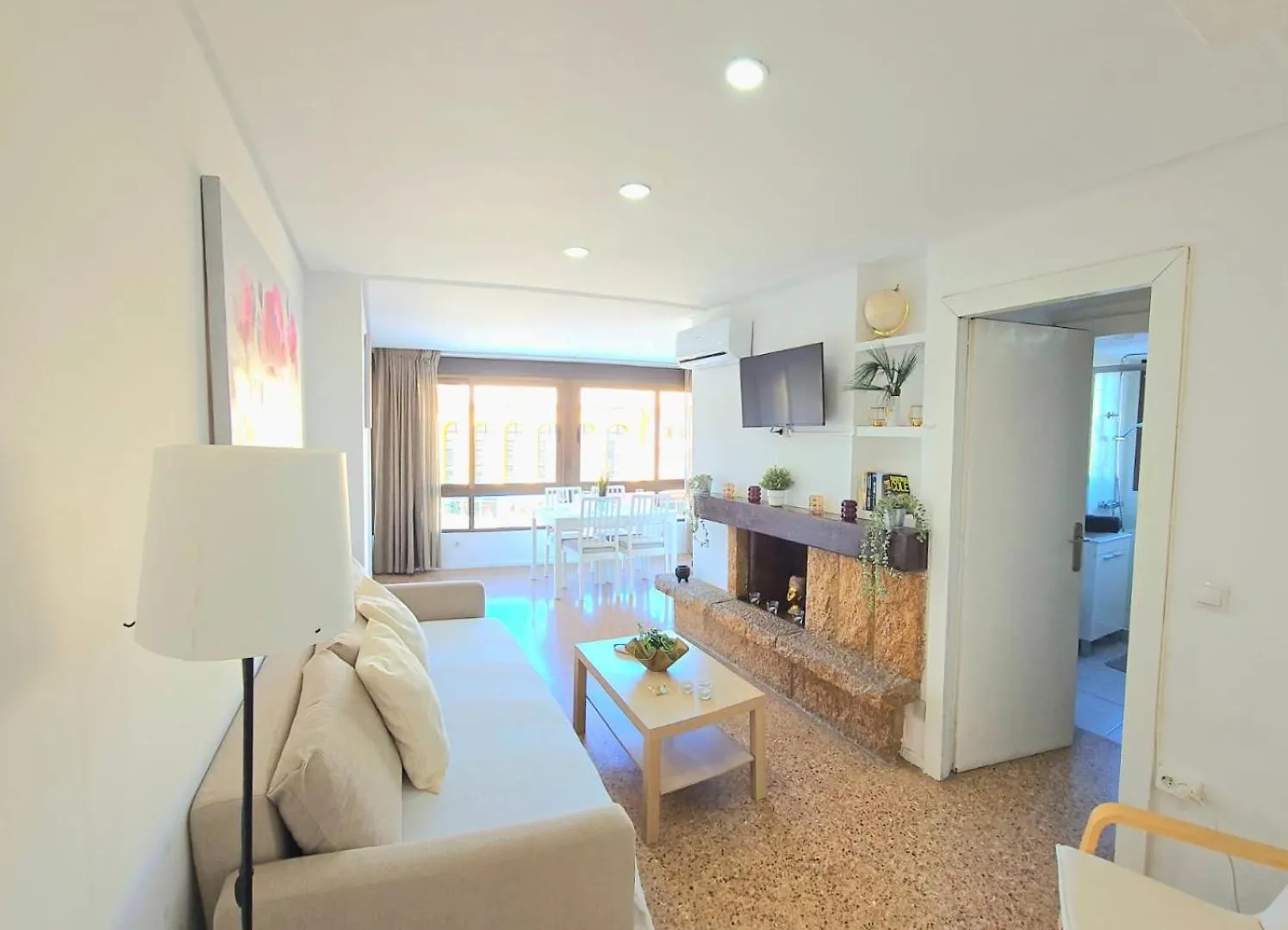 Nogalera Rainbow 2-Bedroom Apartment, Pool And Parking By Namaste Elite Torremolinos