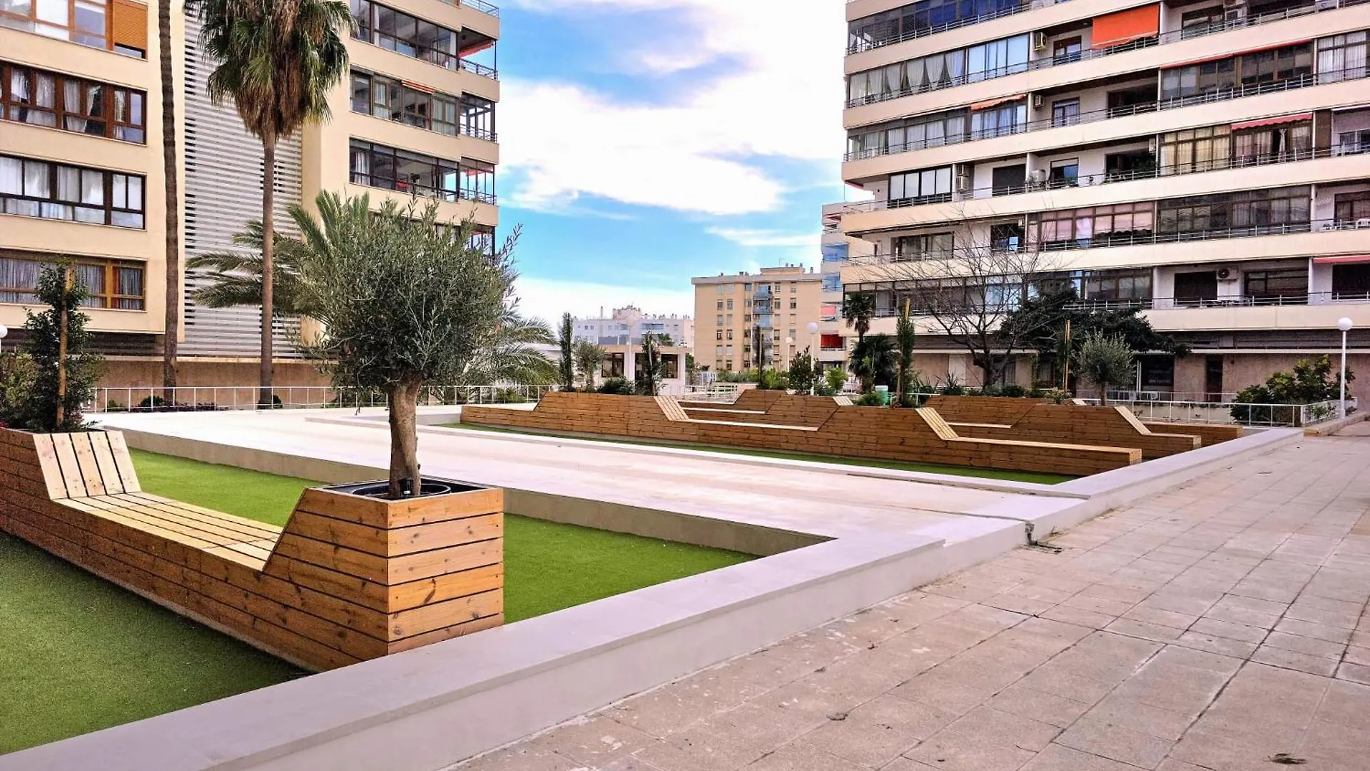 Apartment Nogalera Rainbow 2-Bedroom Apartment, Pool And Parking By Namaste Elite Torremolinos