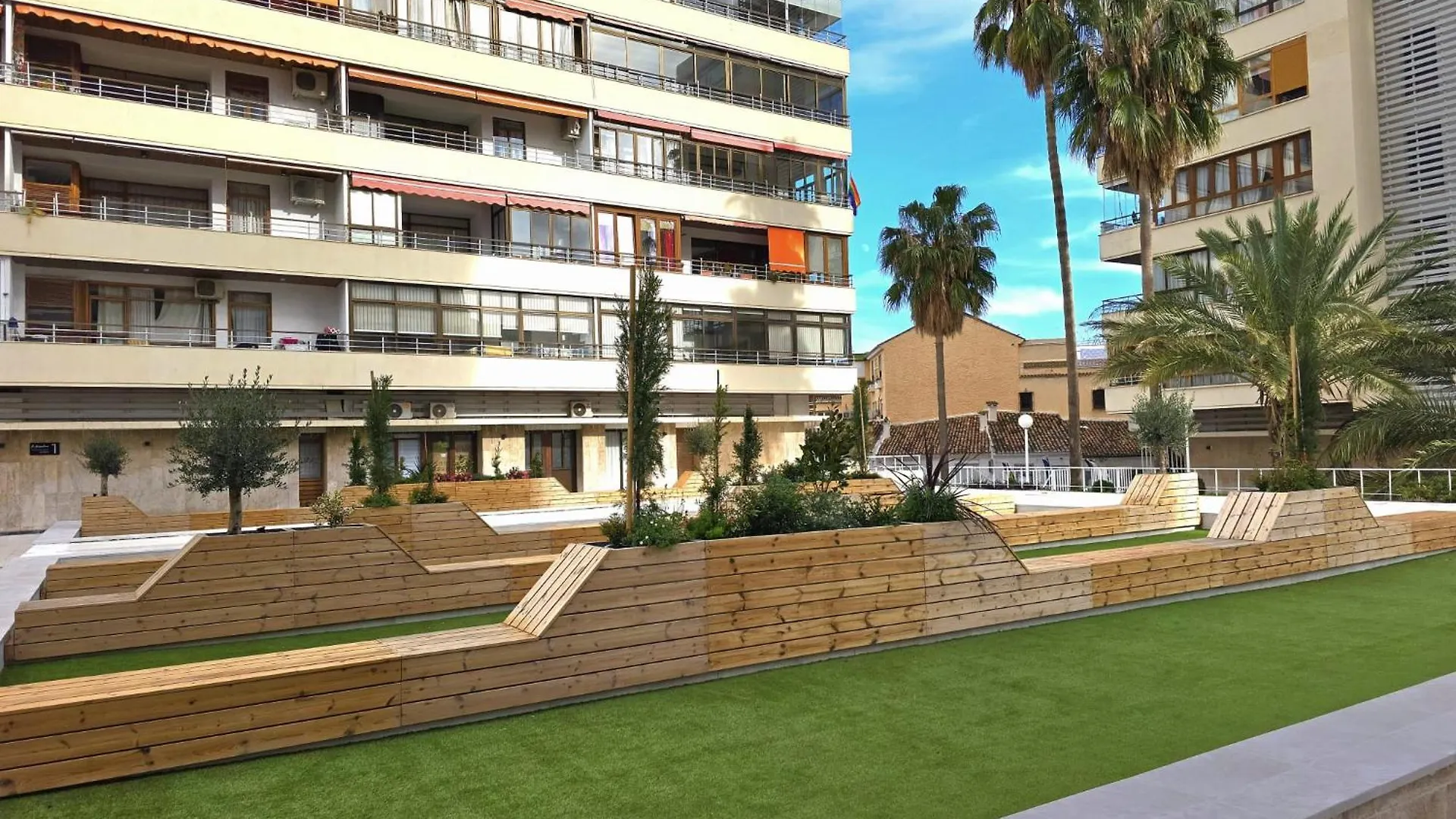 Nogalera Rainbow 2-Bedroom Apartment, Pool And Parking By Namaste Elite Torremolinos Spain