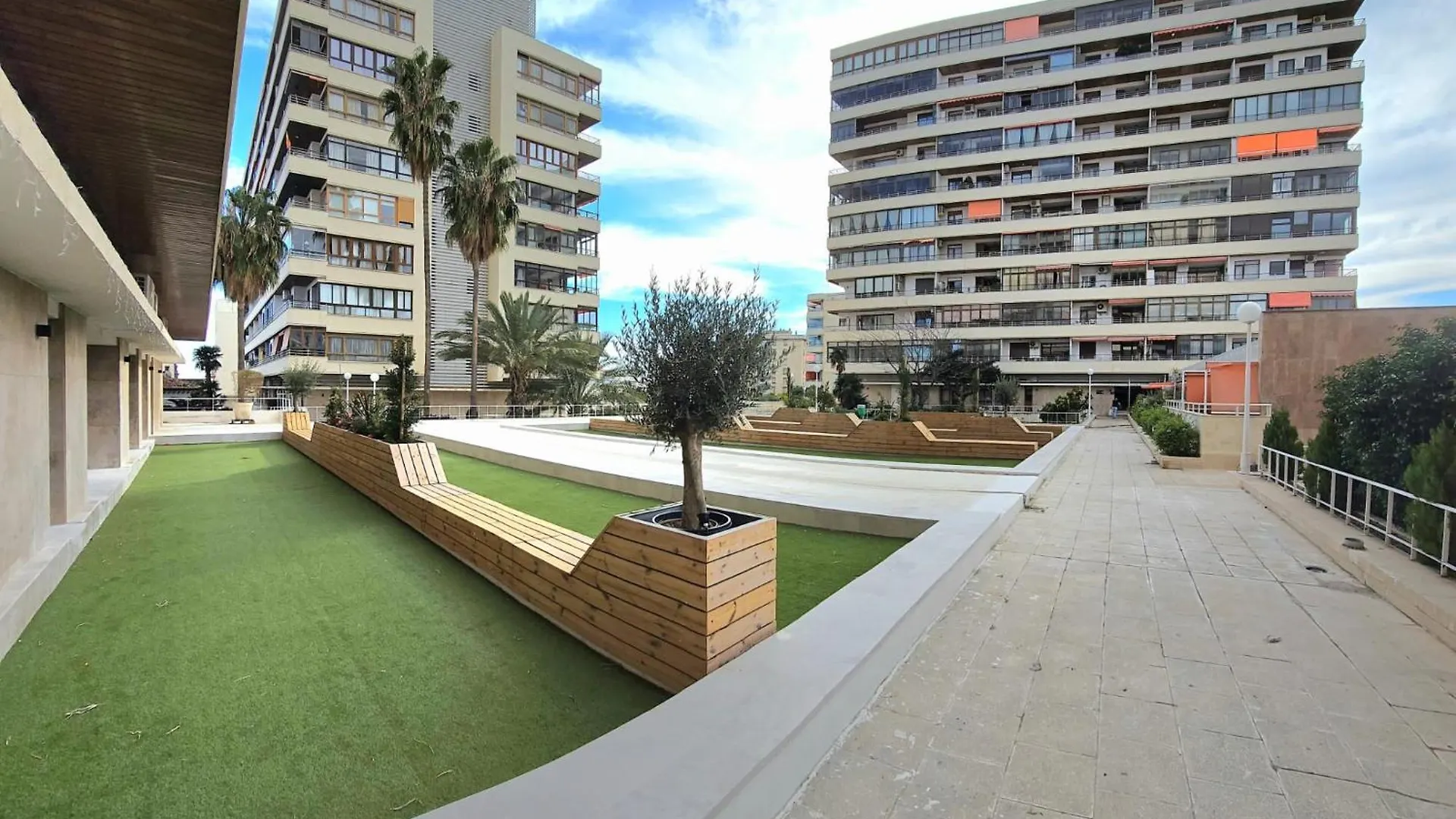 Nogalera Rainbow 2-Bedroom Apartment, Pool And Parking By Namaste Elite Torremolinos 0*,