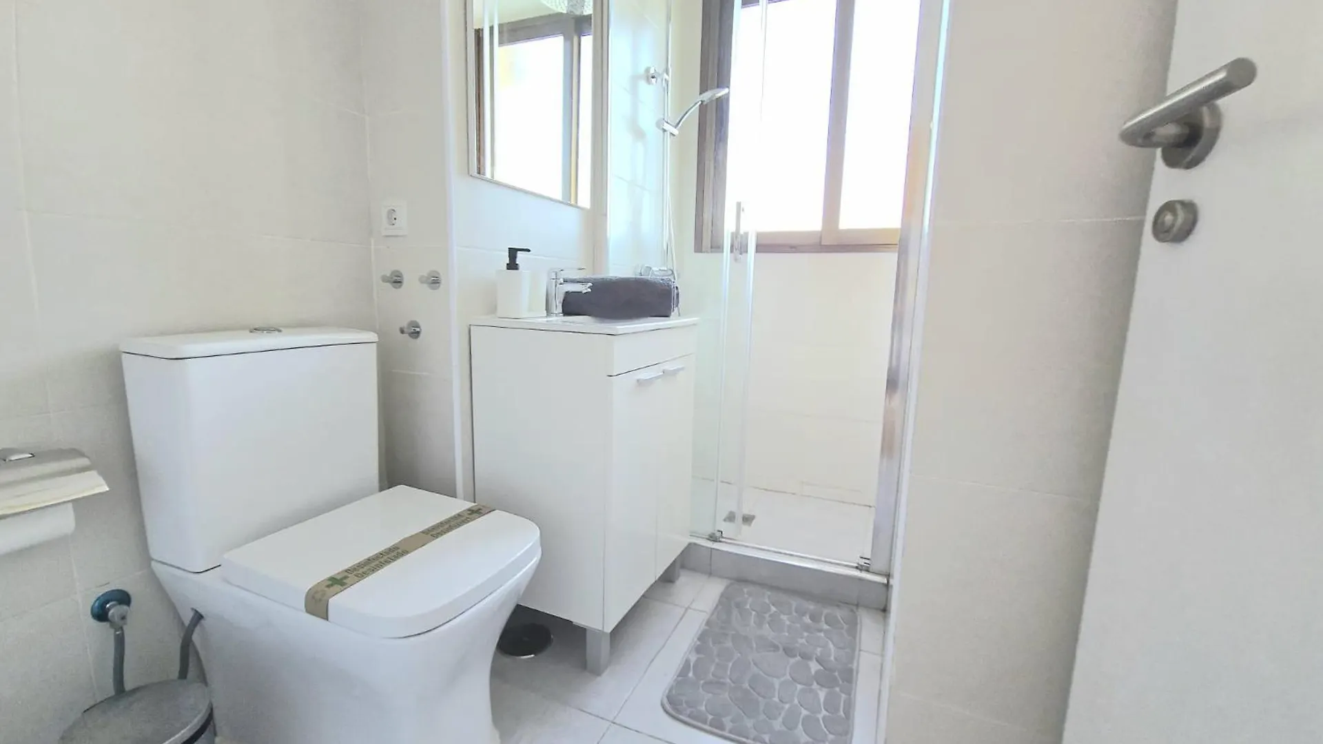 Apartment Nogalera Rainbow 2-Bedroom Apartment, Pool And Parking By Namaste Elite Torremolinos Spain